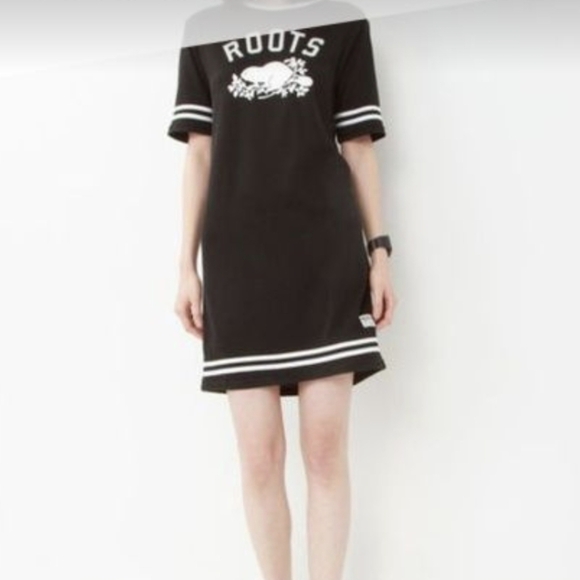 Roots Canada Short Sleeve Sweat Dress. - Picture 1 of 14